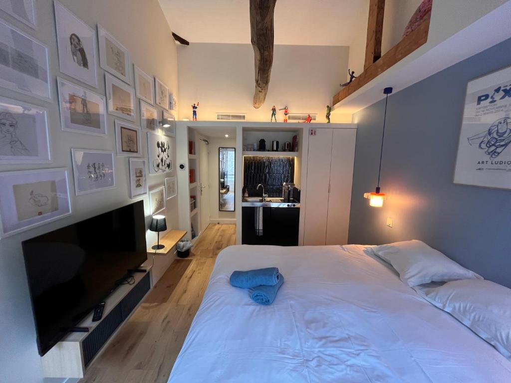 Saint Jacques Disney - Overview of Saint Jacques Disney