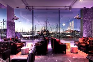 Salthouse Harbour Hotel - Location and Accessibility