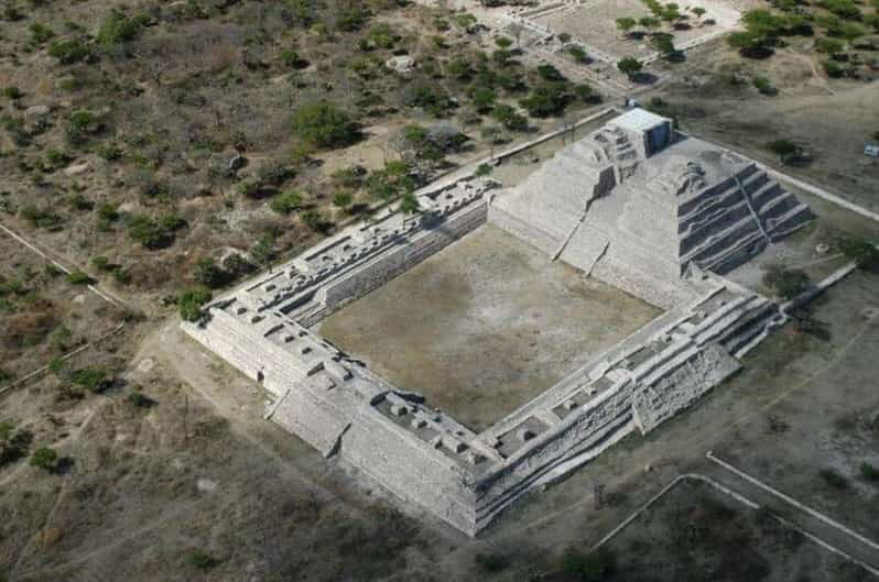 San Miguel De Allende: Cañada De La Virgen Pyramid