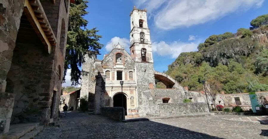 Santa Maria Regla Tour: Unveiling Natural Treasures - Discover the Historic Hacienda