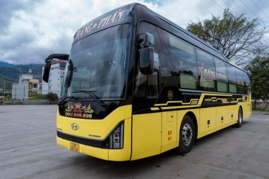 Sapa: Ha Giang Transfer by VIP Sleeper Bus