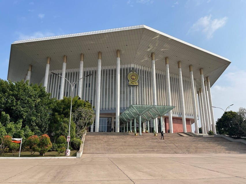 Shangri-La Colombo – Colombo City Tour