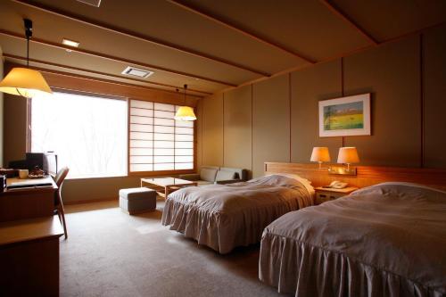 Shikotsuko Daiichi Hotel Suizantei Review