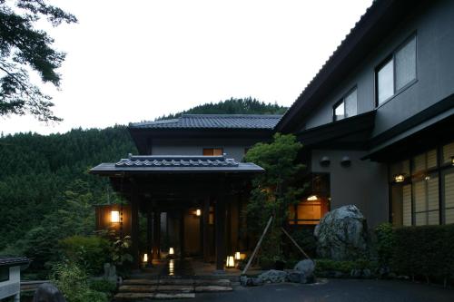 Shima Onsen Yoshimoto - Property Overview