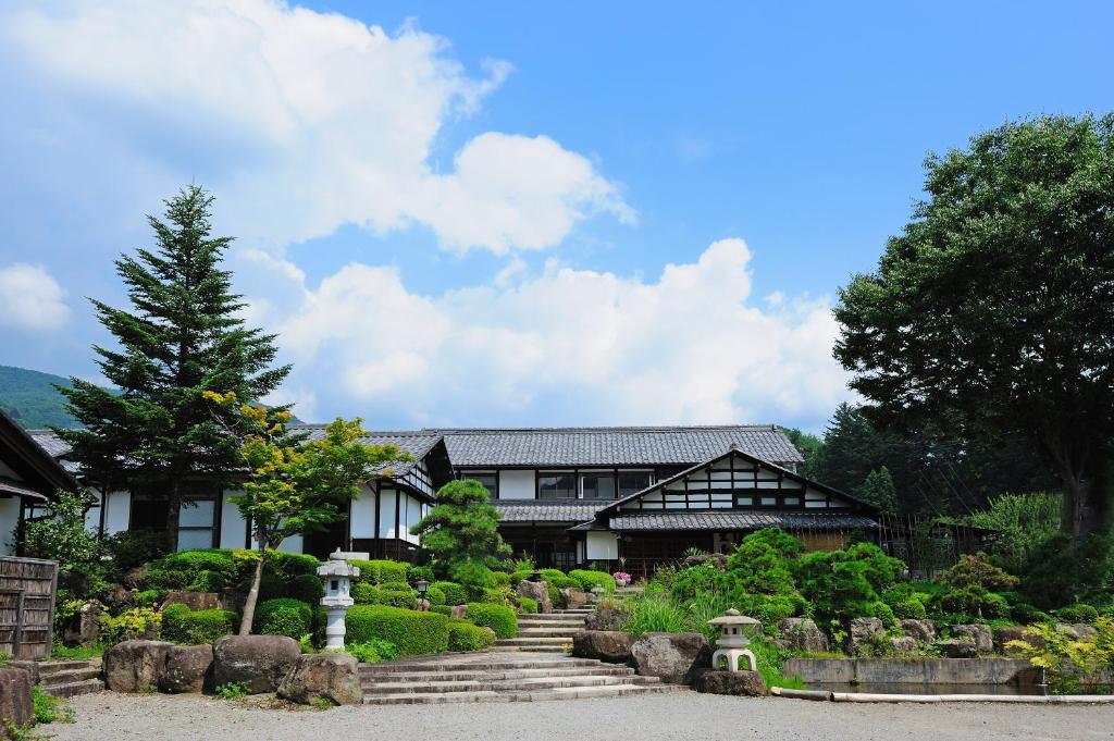 Shojuen Review