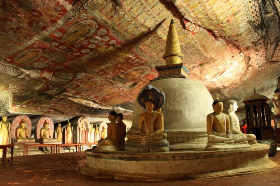 Sigiriya Rock Fortress: All Inclusive Day Tour From Colombo