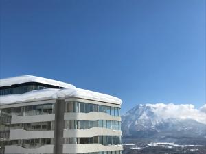 Skye Niseko Review