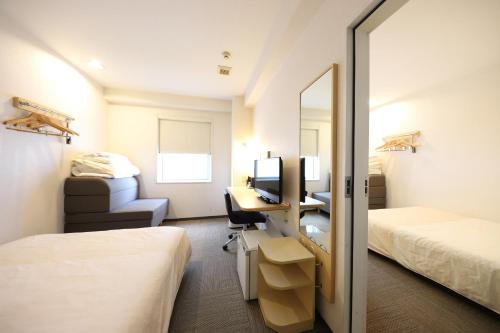 Smile Hotel Kyoto Karasuma Gojo - Location and Accessibility