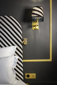 Snob Hotel - Overview of Snob Hotel