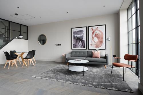Sonder Back Hill - Property Overview