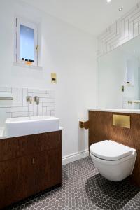 Sonder Kensington Town House - Property Overview