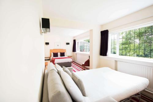 Southcrest Manor Hotel, Best Western Signature Collection - Hotel Overview