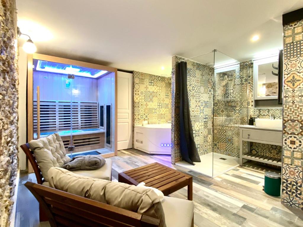 #SPA Wellness @ Paris 11th Arrondissement - Unwind in Luxury Amenities