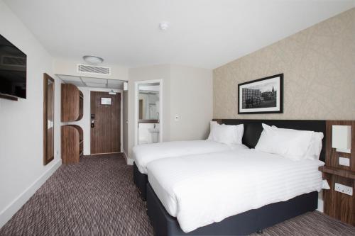 Spring River Ebbsfleet by Marstons Inns - Hotel Overview and Location