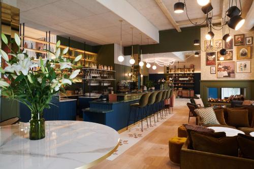 Square Lodge Hotel La Roche Sur Yon - Handwritten Collection - Hotel Overview