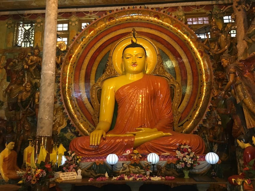 Sri Lanka 8-Day Tour of Kandy, Colombo and Anuradhapura