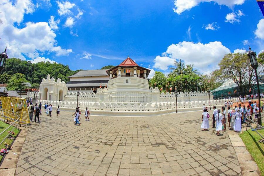 Sri Lanka Cultural Triangle Full Circle 3-Day Tour