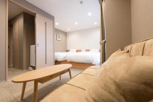 Stay SAKURA Kyoto Nijo Seasons - Facilities and Amenities