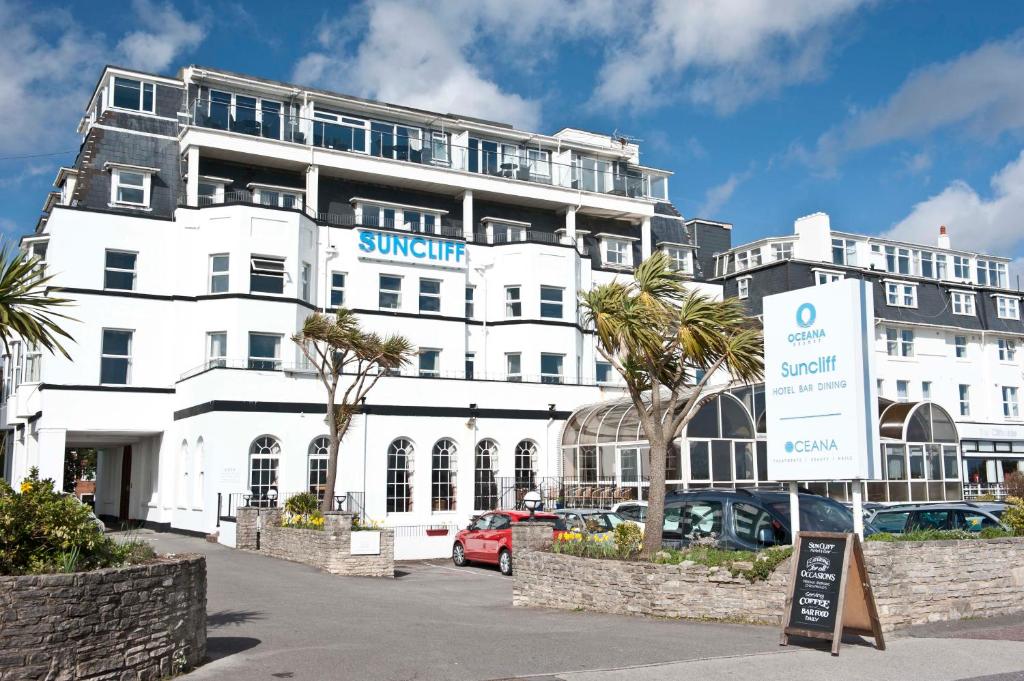 Suncliff Hotel - OCEANA COLLECTION - Hotel Overview and Location