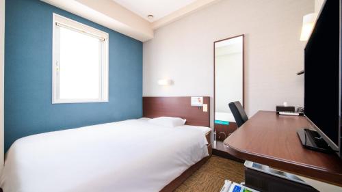 Super Hotel Naha Shintoshin - Guest Experience and Amenities