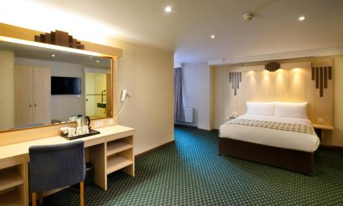 Tavistock Hotel - Hotel Overview and Location