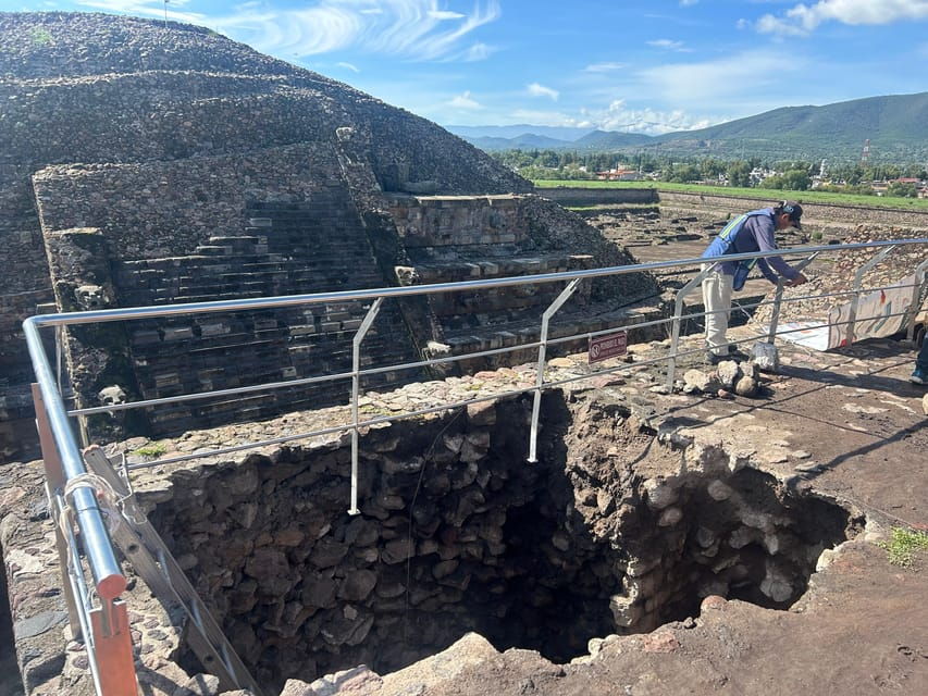 Teotihuacan Pyramids Expressed Without Tourist Traps. - Tour Duration and Highlights