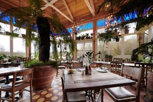 The Boathouse - Picturesque River Avon Setting