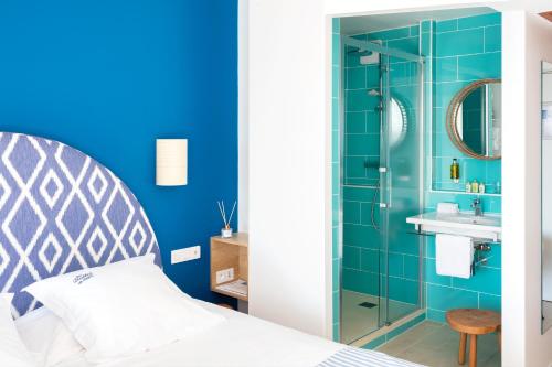 The Bubbles of the Sea - Hotel & Spa on the Beach - Location and Accessibility