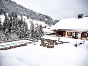 The Chalets of the Serraz - Hotel Overview and Location