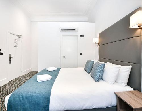 The Chapter - The J Hyde Park Hotel - Hotel Overview and Location