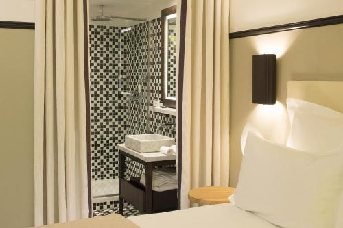 The Chess Hotel - Hotel Features and Amenities