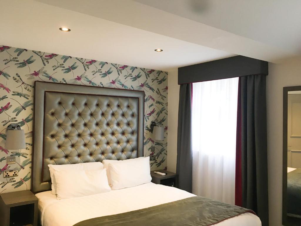 The Eaton Townhouse - Hotel Overview and Location