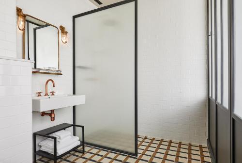 The Hoxton, Paris - Hotel Overview and Location