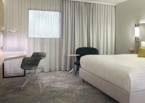 The Jangle Hotel - Paris - Charles De Gaulle - Airport - Hotel Overview and Location