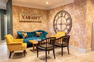 The Kings Arms Hotel - Hotel Overview and Location