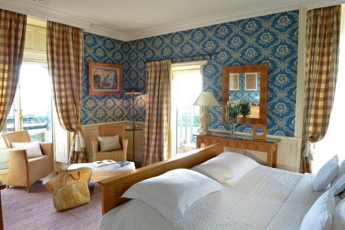 The Ocean Fort - Captivating Beachfront Location