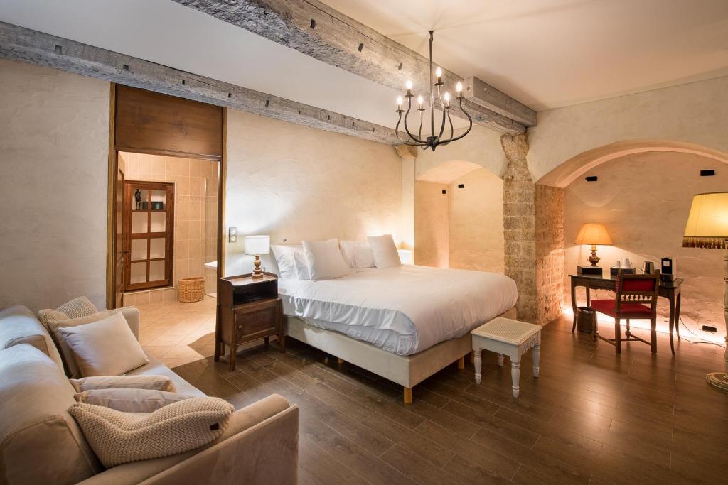 The Ramparts Hotels and Historical Residences - Hotel Overview