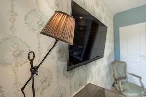 The Relay of the Chartreuses - Hotel Overview and Location