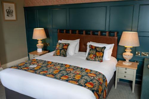 The Royal Inn by Chef & Brewer Collection - Exceptional Guest Experience