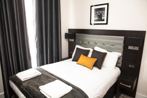 The Tudor Inn Hotel - Hotel Overview and Location