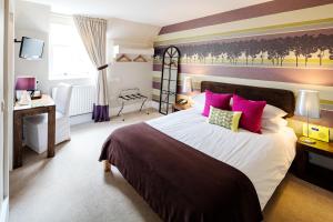 The Victoria - Hotel Overview and Location