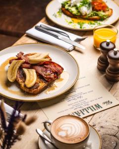 The William - Hotel Overview and Location