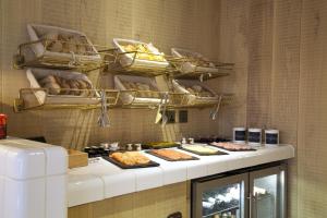 The Z Hotel Soho - Hotel Overview and Location