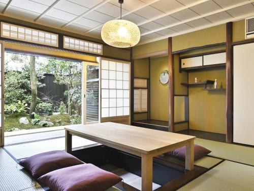 Today's Ondokoro FUYACHO-NIJO #4 - Property Overview