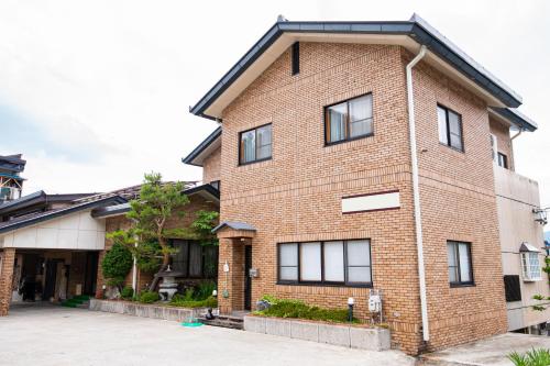 Toemu Nozawa Lodge - Property Details