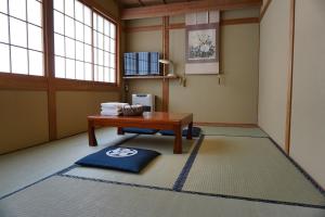 Tokiwa-Tei - Location and Accessibility