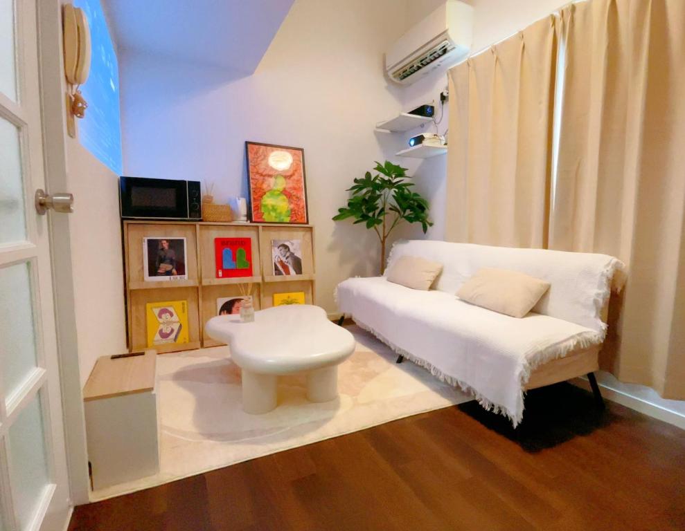 Tokyo Ikebukuro House in Yōgai - Key Features