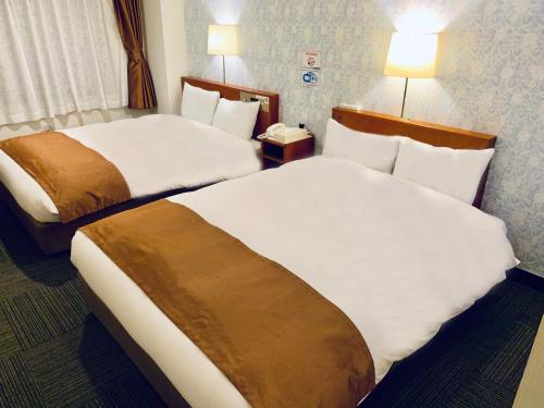 Tokyo Plaza Hotel - Hotel Overview and Location