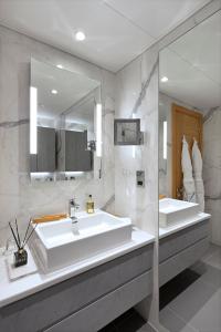 Tower Residences by Blue Orchid - Property Overview