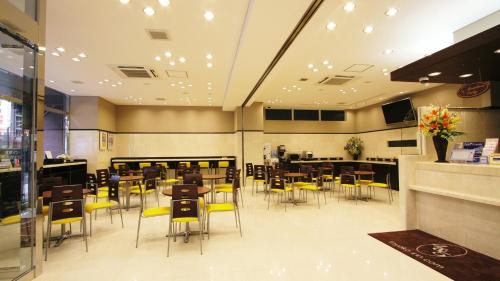 Toyoko Inn Kanda Akihabara - Amenities and Services